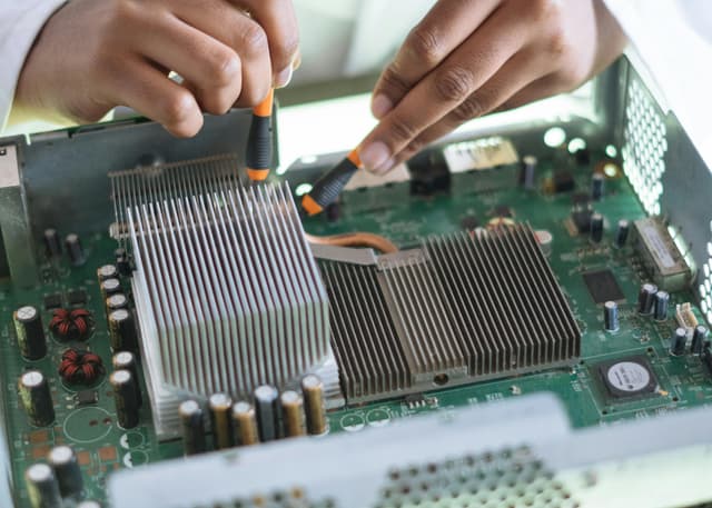 Embedded Software Engineering